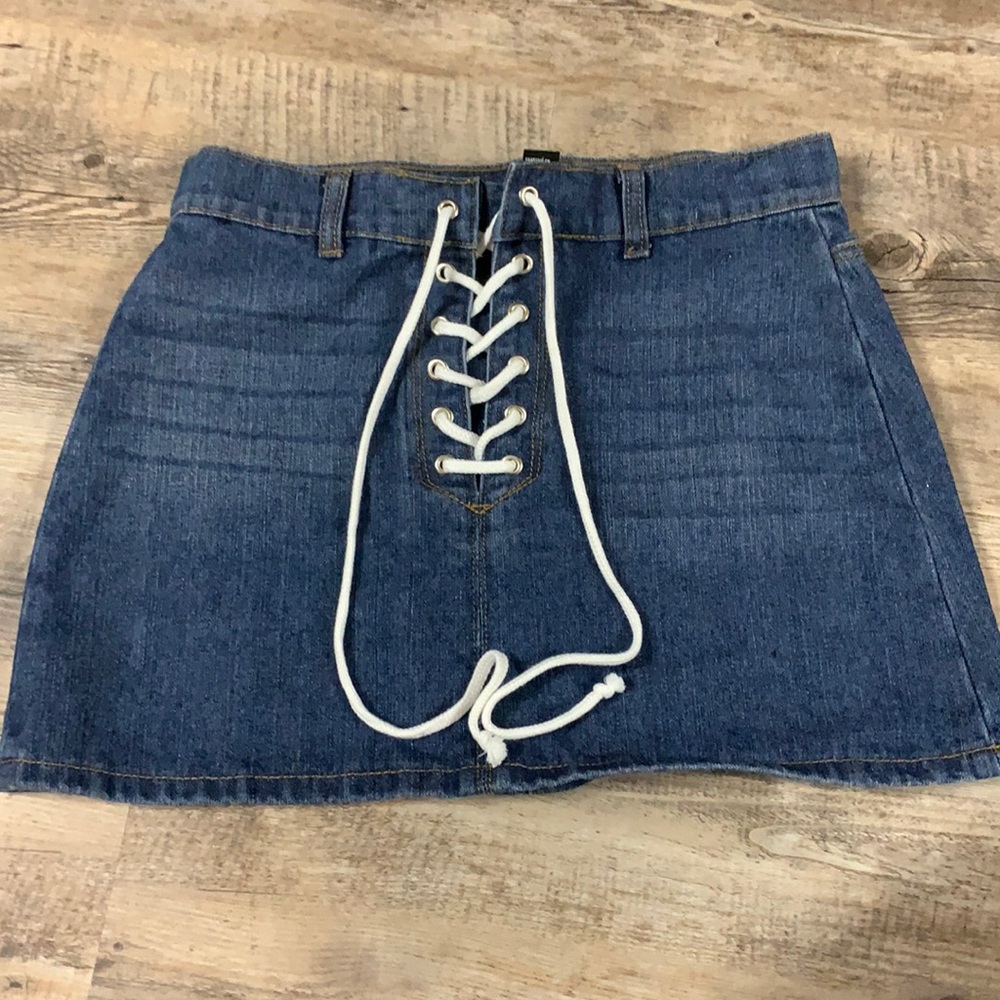 LACE UP DENIM SKIRT⭐️